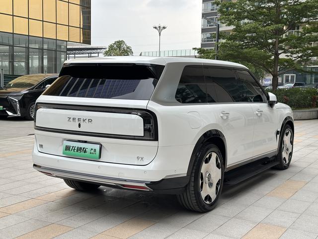ZEEKR 9X 2025 Hyper 70kWh Automatic