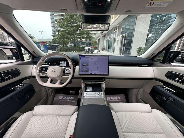ZEEKR 9X 2025 Hyper 70kWh Automatic