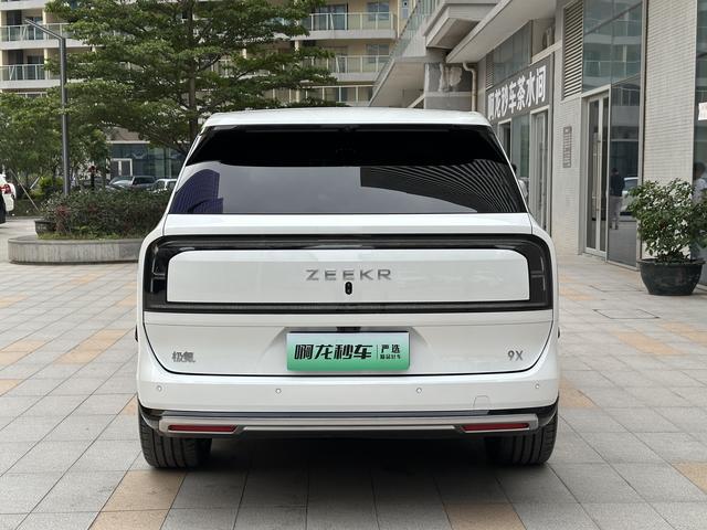 ZEEKR 9X 2025 Hyper 70kWh Automatic