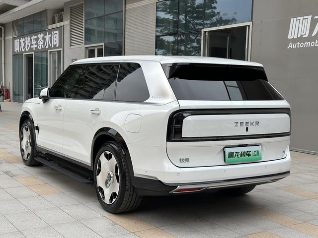 ZEEKR 9X 2025 Hyper 70kWh Automatic