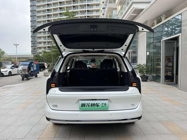 ZEEKR 9X 2025 Hyper 70kWh Automatic