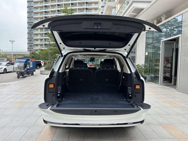 ZEEKR 9X 2025 Hyper 70kWh Automatic
